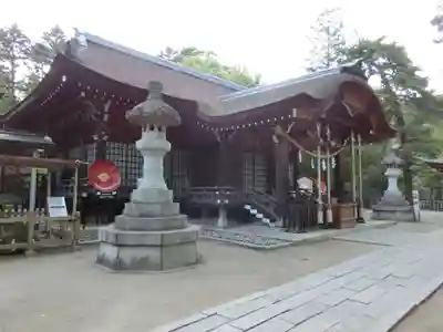 武田神社の本殿・本堂