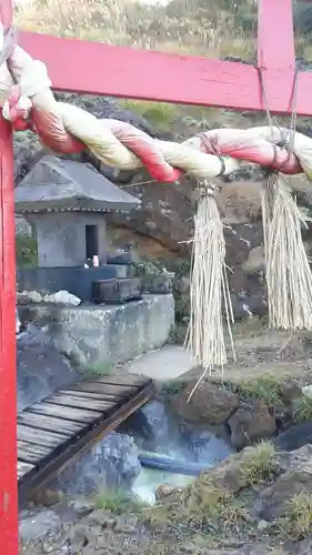 温泉神社の建物その他