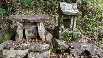 財賀寺の末社・摂社