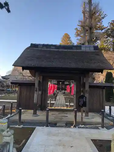 六地蔵寺の山門・神門