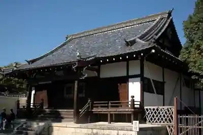 清凉寺の本殿・本堂