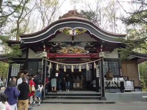 新屋山神社の本殿