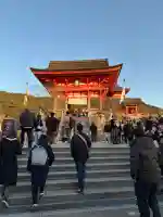 清水寺の{uncategorized: "未分類", other: "その他", undefined: "問題あり", building: "その他建物", grave: "お墓", sacred_gate: "鳥居", guardian: "狛犬", statue: "像", buddha: "仏像", history: "歴史", nature: "自然", garden: "庭園", animal: "動物", pagoda: "塔", temizu: "手水舎", mountain_gate: "山門・神門", sanctuary: "本殿・本堂", subordinate: "末社・摂社", art: "芸術", scenery: "景色", jizo: "地蔵", ema: "絵馬", goshuin: "御朱印", omikuji: "おみくじ", items: "授与品その他", amulet: "お守り", goshuincho: "御朱印帳", eats: "食事", festival: "お祭り", votive_dance: "神楽", shichigosan: "七五三参", wedding: "結婚式", experience: "体験その他", initially: "初詣", around: "周辺", anti_infection: "感染症対策"}