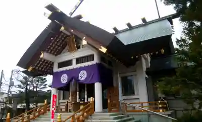 烈々布神社の本殿・本堂