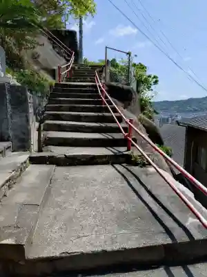 観音寺の{uncategorized: "未分類", other: "その他", undefined: "問題あり", building: "その他建物", grave: "お墓", sacred_gate: "鳥居", guardian: "狛犬", statue: "像", buddha: "仏像", history: "歴史", nature: "自然", garden: "庭園", animal: "動物", pagoda: "塔", temizu: "手水舎", mountain_gate: "山門・神門", sanctuary: "本殿・本堂", subordinate: "末社・摂社", art: "芸術", scenery: "景色", jizo: "地蔵", ema: "絵馬", goshuin: "御朱印", omikuji: "おみくじ", items: "授与品その他", amulet: "お守り", goshuincho: "御朱印帳", eats: "食事", festival: "お祭り", votive_dance: "神楽", shichigosan: "七五三参", wedding: "結婚式", experience: "体験その他", initially: "初詣", around: "周辺", anti_infection: "感染症対策"}