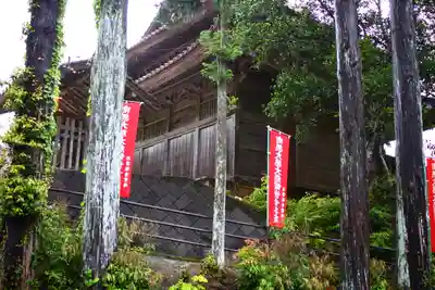 蓮花寺の本殿・本堂