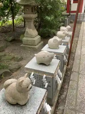 日枝神社の像