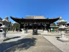 鶴林寺の本殿