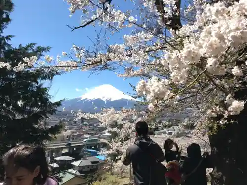 新倉富士浅間神社の景色