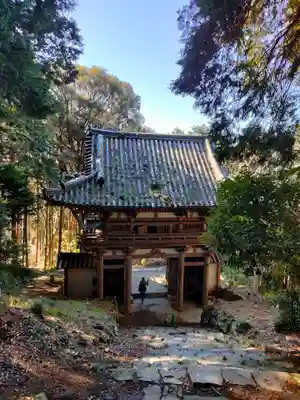 総見寺の山門・神門