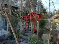 稲荷神社(あざみ野)の鳥居