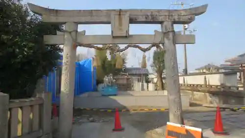 白川神社の鳥居