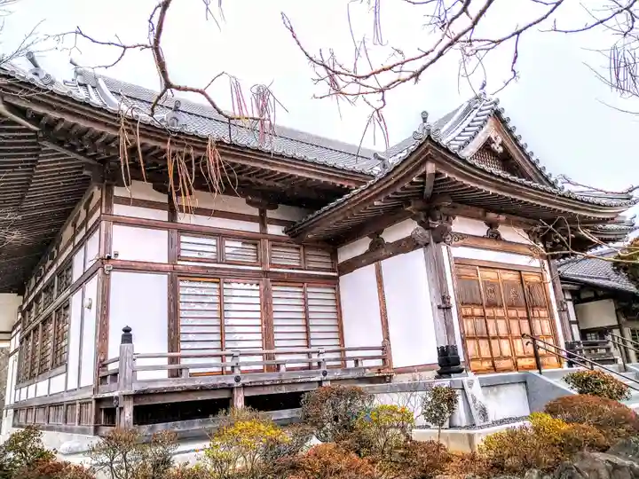 観音寺の本殿・本堂