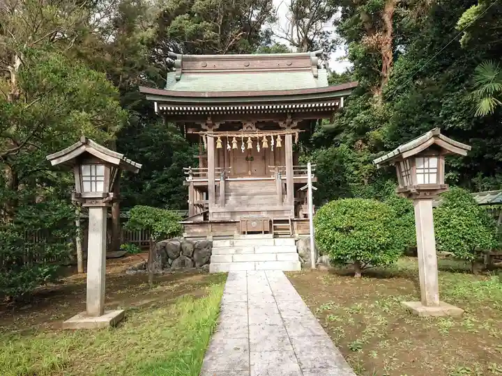 片瀬諏訪神社の末社・摂社