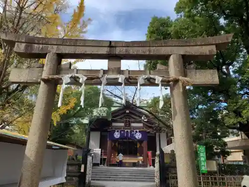 稲毛神社の鳥居