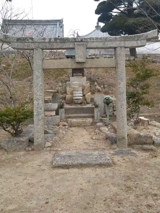 済興寺の末社・摂社