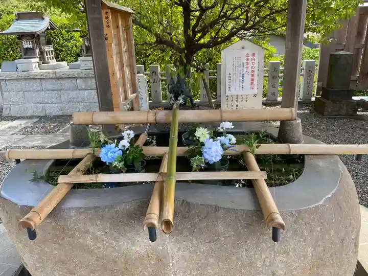 本牧神社の手水舎