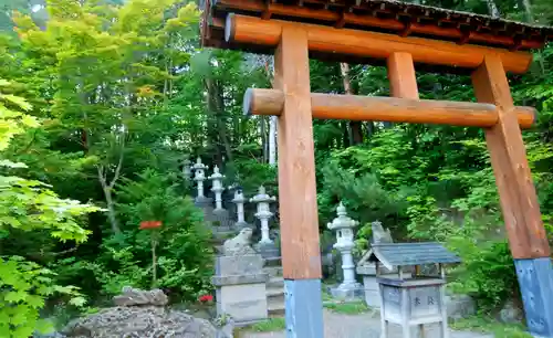 開拓神社（紅櫻公園）の鳥居