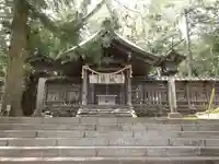 諏訪大社上社前宮の本殿・本堂