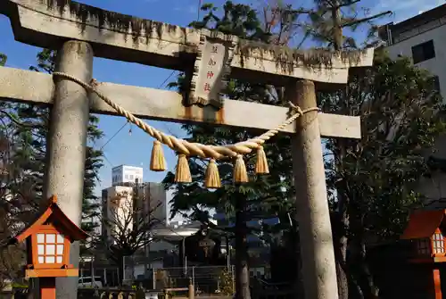 草加神社の鳥居