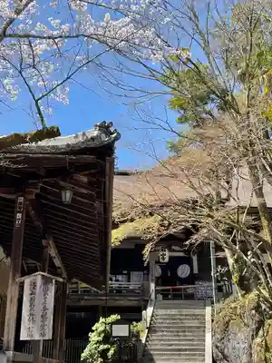 石山寺の本殿・本堂