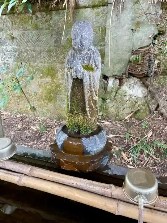 安國論寺(安国論寺)の{uncategorized: "未分類", other: "その他", undefined: "問題あり", building: "その他建物", grave: "お墓", sacred_gate: "鳥居", guardian: "狛犬", statue: "像", buddha: "仏像", history: "歴史", nature: "自然", garden: "庭園", animal: "動物", pagoda: "塔", temizu: "手水舎", mountain_gate: "山門・神門", sanctuary: "本殿・本堂", subordinate: "末社・摂社", art: "芸術", scenery: "景色", jizo: "地蔵", ema: "絵馬", goshuin: "御朱印", omikuji: "おみくじ", items: "授与品その他", amulet: "お守り", goshuincho: "御朱印帳", eats: "食事", festival: "お祭り", votive_dance: "神楽", shichigosan: "七五三参", wedding: "結婚式", experience: "体験その他", initially: "初詣", around: "周辺", anti_infection: "感染症対策"}