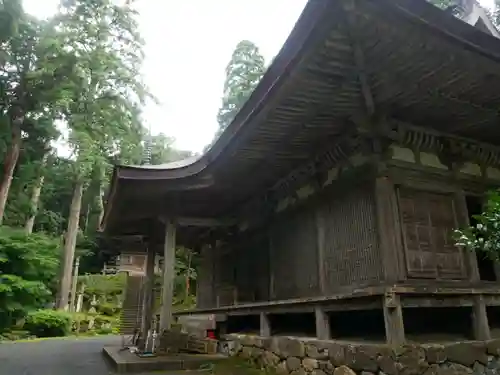 明通寺の本殿