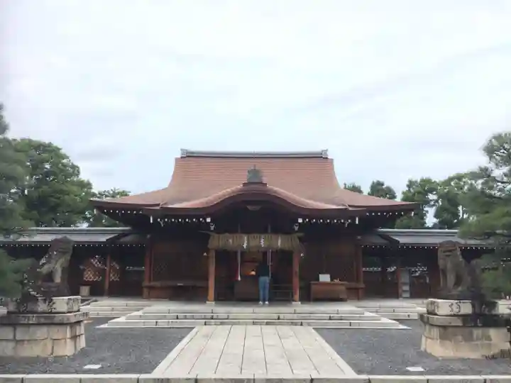 城南宮の本殿・本堂