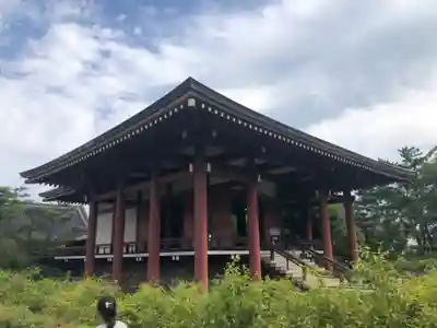 中宮寺の本殿・本堂
