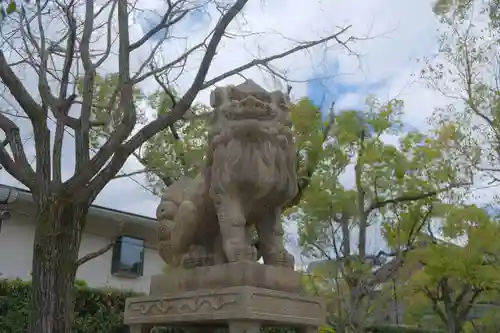 湊川神社の狛犬