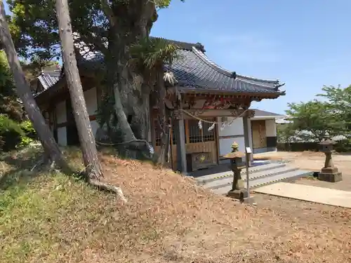 八幡神社の本殿・本堂