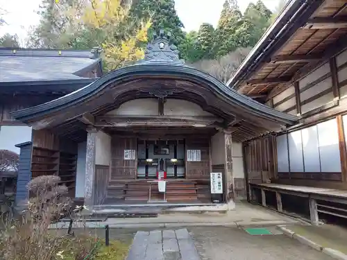 宝積山光前寺の本殿