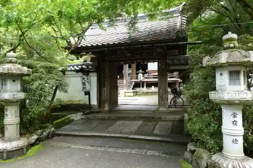 石山寺の末社