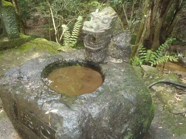 岩巣山薬師堂(愛知県)