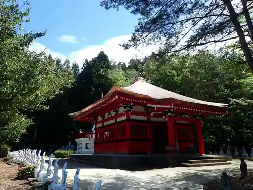 白狐山光星寺の本殿