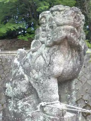 大豊神社の狛犬