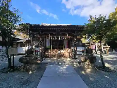 熊野神社の{uncategorized: "未分類", other: "その他", undefined: "問題あり", building: "その他建物", grave: "お墓", sacred_gate: "鳥居", guardian: "狛犬", statue: "像", buddha: "仏像", history: "歴史", nature: "自然", garden: "庭園", animal: "動物", pagoda: "塔", temizu: "手水舎", mountain_gate: "山門・神門", sanctuary: "本殿・本堂", subordinate: "末社・摂社", art: "芸術", scenery: "景色", jizo: "地蔵", ema: "絵馬", goshuin: "御朱印", omikuji: "おみくじ", items: "授与品その他", amulet: "お守り", goshuincho: "御朱印帳", eats: "食事", festival: "お祭り", votive_dance: "神楽", shichigosan: "七五三参", wedding: "結婚式", experience: "体験その他", initially: "初詣", around: "周辺", anti_infection: "感染症対策"}