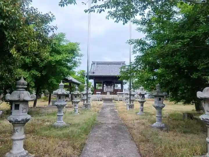 八幡神社の{uncategorized: "未分類", other: "その他", undefined: "問題あり", building: "その他建物", grave: "お墓", sacred_gate: "鳥居", guardian: "狛犬", statue: "像", buddha: "仏像", history: "歴史", nature: "自然", garden: "庭園", animal: "動物", pagoda: "塔", temizu: "手水舎", mountain_gate: "山門・神門", sanctuary: "本殿・本堂", subordinate: "末社・摂社", art: "芸術", scenery: "景色", jizo: "地蔵", ema: "絵馬", goshuin: "御朱印", omikuji: "おみくじ", items: "授与品その他", amulet: "お守り", goshuincho: "御朱印帳", eats: "食事", festival: "お祭り", votive_dance: "神楽", shichigosan: "七五三参", wedding: "結婚式", experience: "体験その他", initially: "初詣", around: "周辺", anti_infection: "感染症対策"}