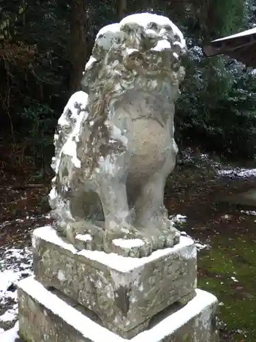 大江神社の狛犬