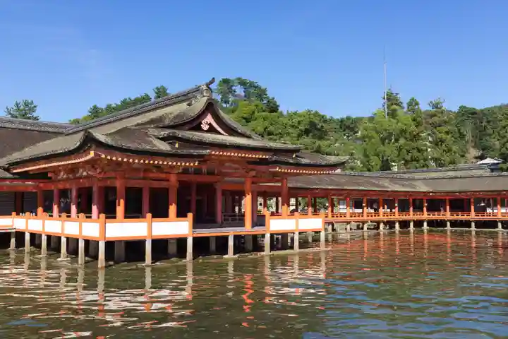 厳島神社(広島県)