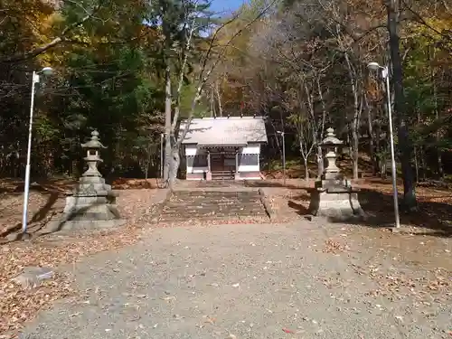 温根湯神社の本殿