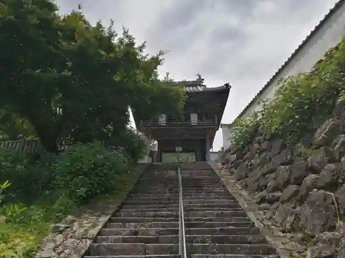 三光寺の山門・神門