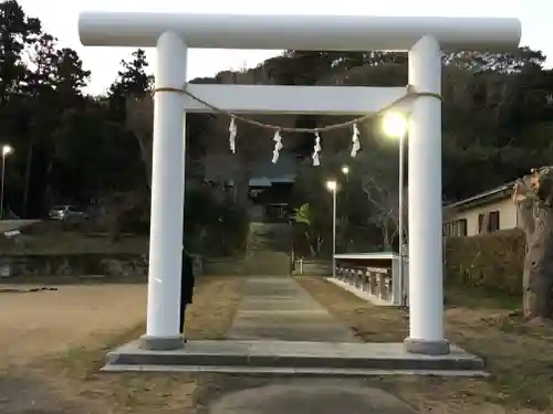 洲宮神社の鳥居