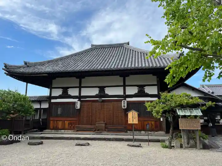 飛鳥寺の本殿・本堂