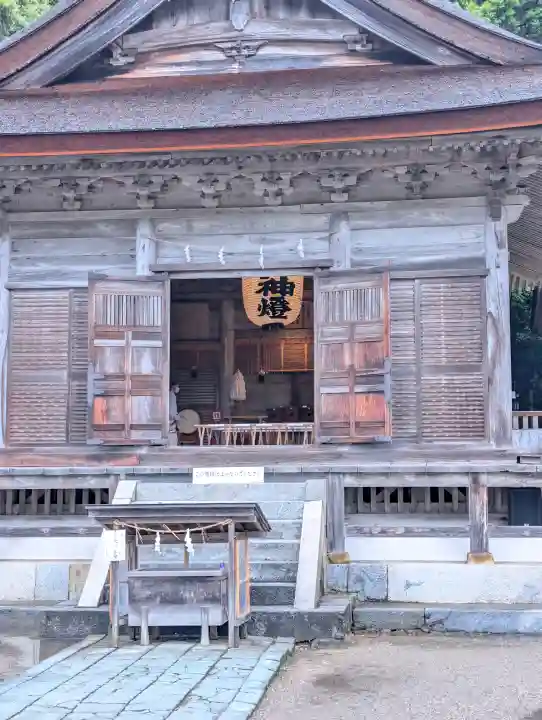 氣多大社の{uncategorized: "未分類", other: "その他", undefined: "問題あり", building: "その他建物", grave: "お墓", sacred_gate: "鳥居", guardian: "狛犬", statue: "像", buddha: "仏像", history: "歴史", nature: "自然", garden: "庭園", animal: "動物", pagoda: "塔", temizu: "手水舎", mountain_gate: "山門・神門", sanctuary: "本殿・本堂", subordinate: "末社・摂社", art: "芸術", scenery: "景色", jizo: "地蔵", ema: "絵馬", goshuin: "御朱印", omikuji: "おみくじ", items: "授与品その他", amulet: "お守り", goshuincho: "御朱印帳", eats: "食事", festival: "お祭り", votive_dance: "神楽", shichigosan: "七五三参", wedding: "結婚式", experience: "体験その他", initially: "初詣", around: "周辺", anti_infection: "感染症対策"}