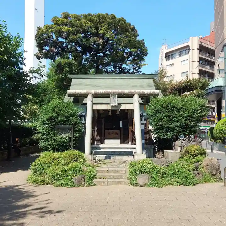 池袋水天宮の鳥居