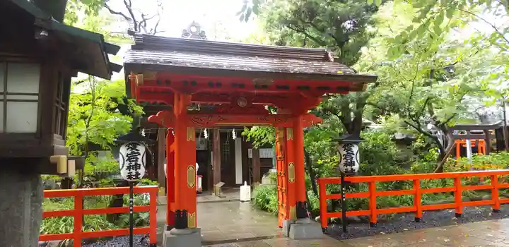 愛宕神社の山門・神門