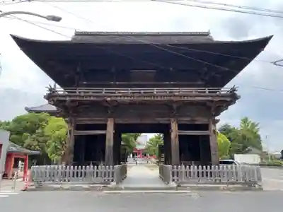 甚目寺の山門・神門
