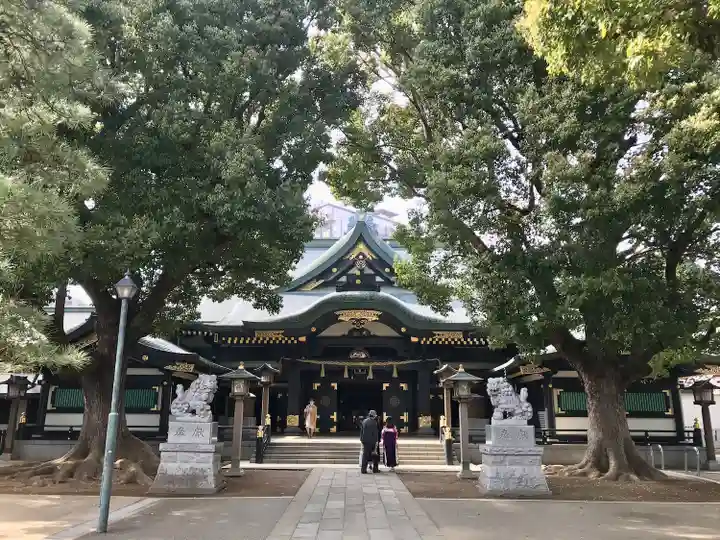 穴八幡宮の本殿・本堂
