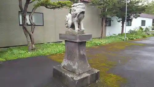 飯生神社の狛犬